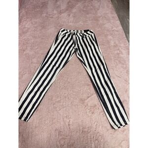 Women's/Juniors V.I.P.  Black & White Stripe Size‎ 1/2 New I0200